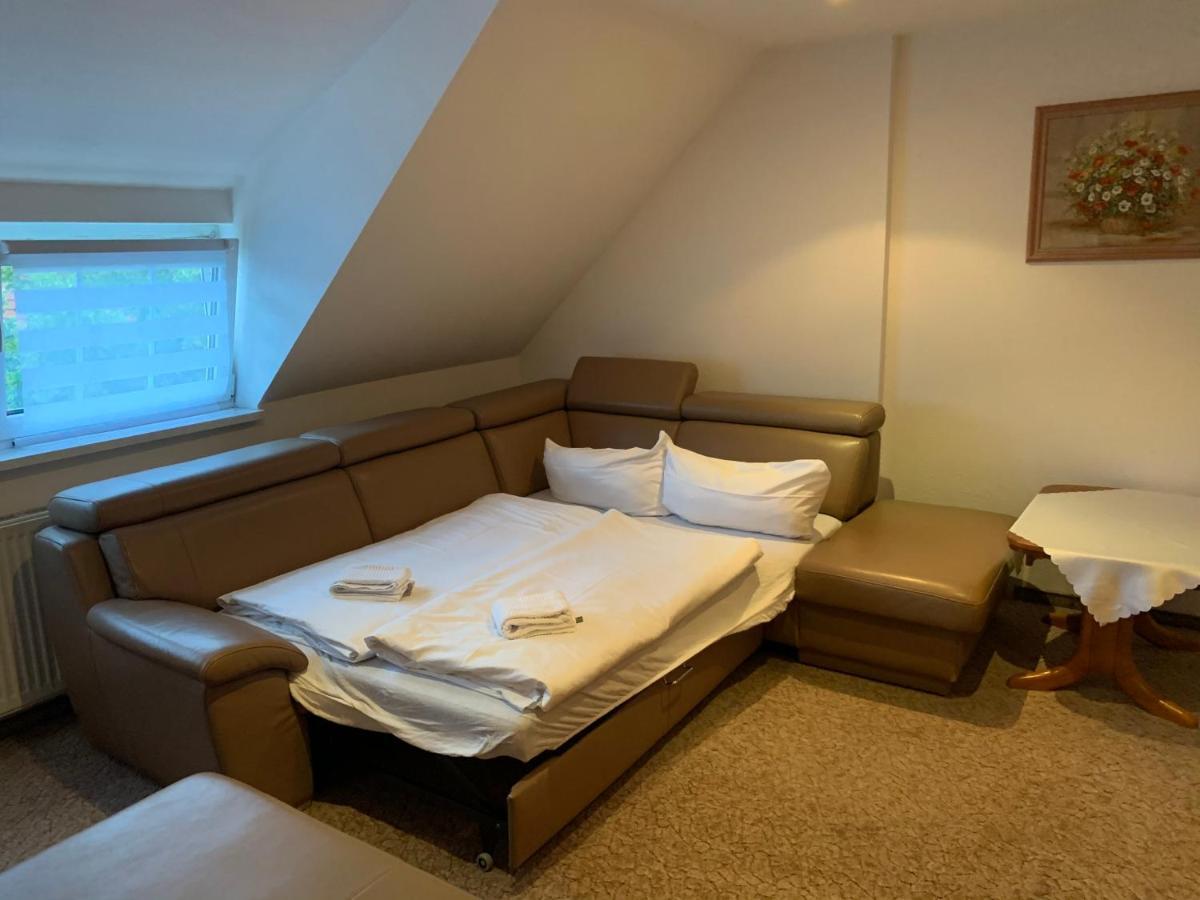 Hotel & Restaurant Schenk Von Landsberg ทอยพิทซ์ ภายนอก รูปภาพ