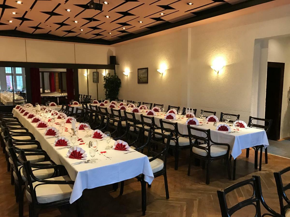 Hotel & Restaurant Schenk Von Landsberg ทอยพิทซ์ ภายนอก รูปภาพ